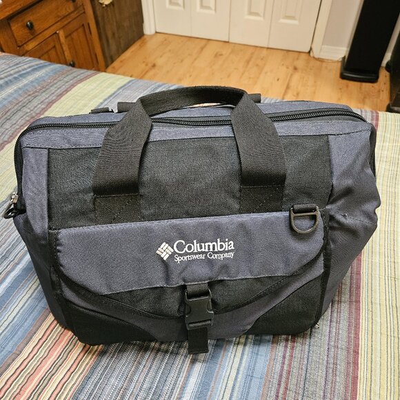 Columbia Other - Columbia Travel Bag